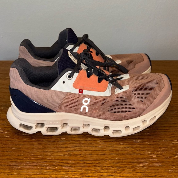 ON Cloud Cloudstratus 2 Womens 9 Cork/Fawn Running Shoes Sneakers (39.98657) - Picture 1 of 7